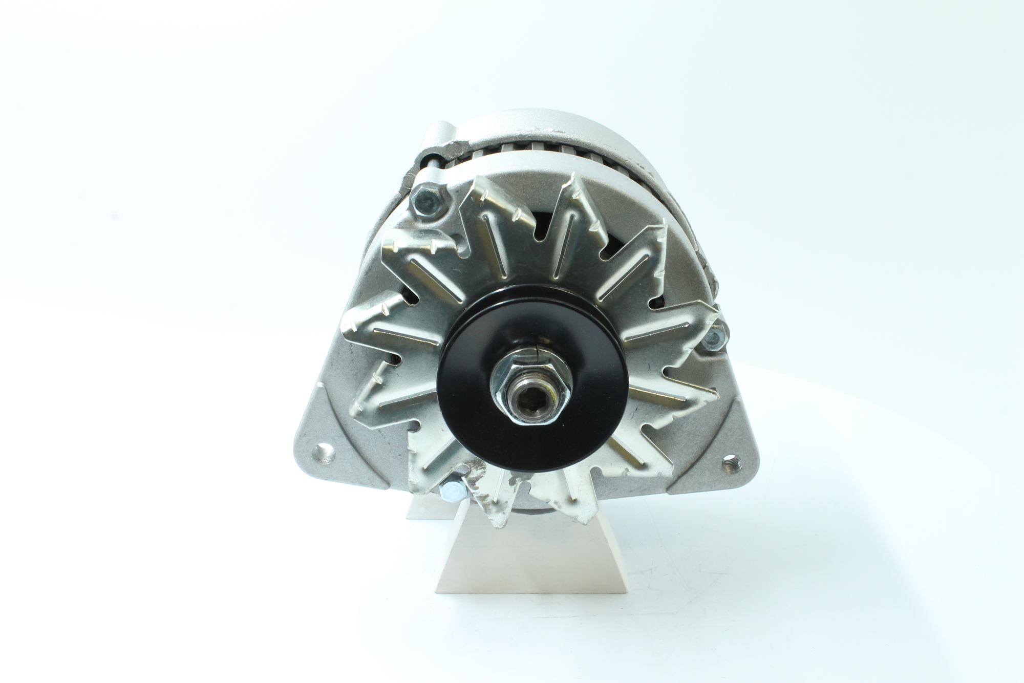PowerMax 89213578 Laturi AUSTIN Montego Farmari (XE) 1.6 LS 83 hv 16 HC37