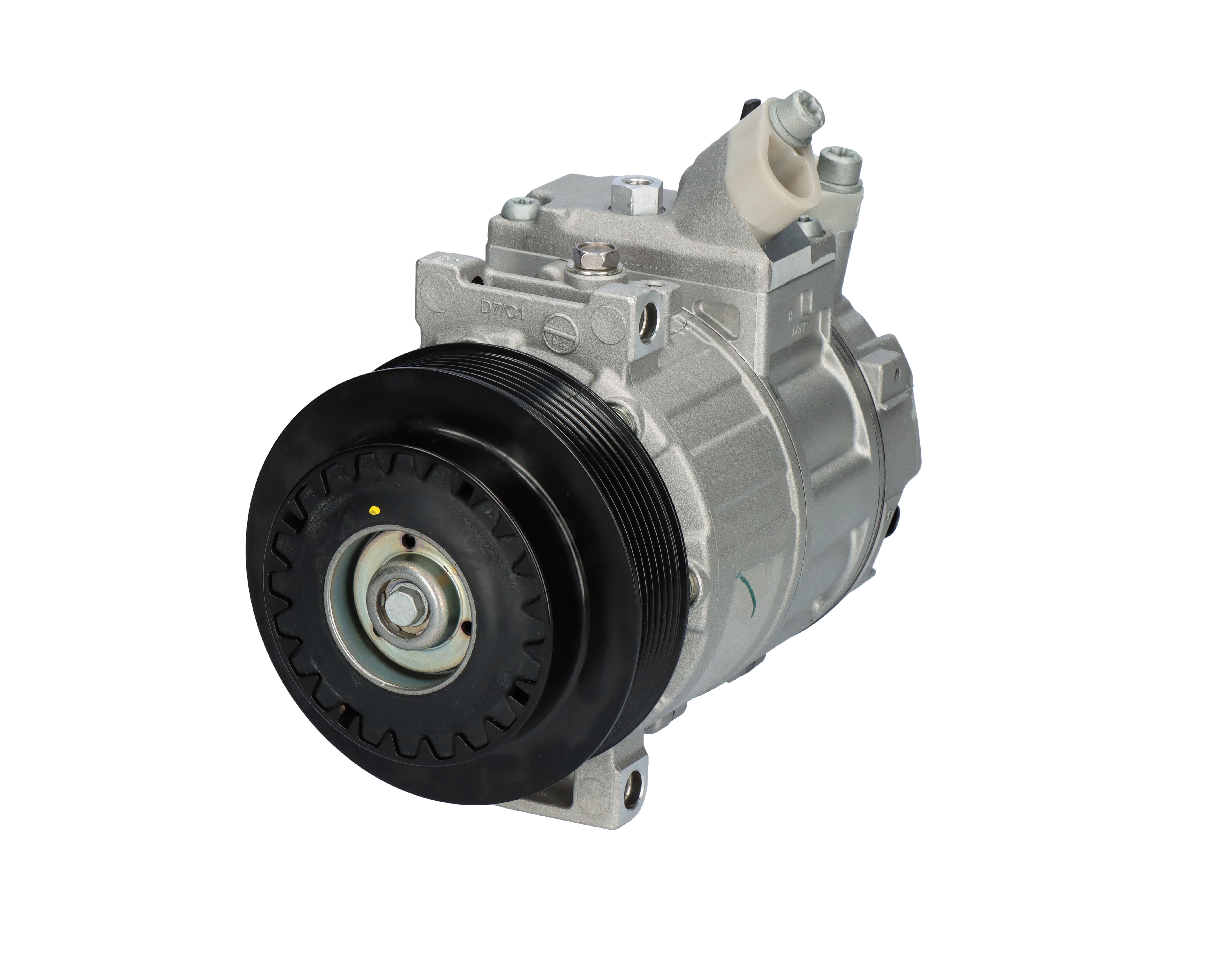 VALEO 813137 Compressor de ar condicionado Mercedes W203 C 180 1.8 Kompressor (203.046) 143 cv M 271.946