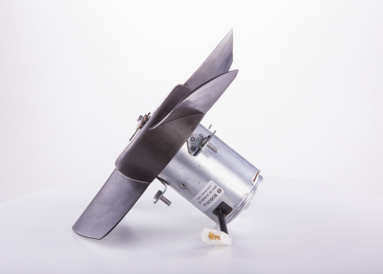 BOSCH F 006 B49 680 Motor elevalunas VW Fox 5z1 1.6 Total Flex 98 cv BPA