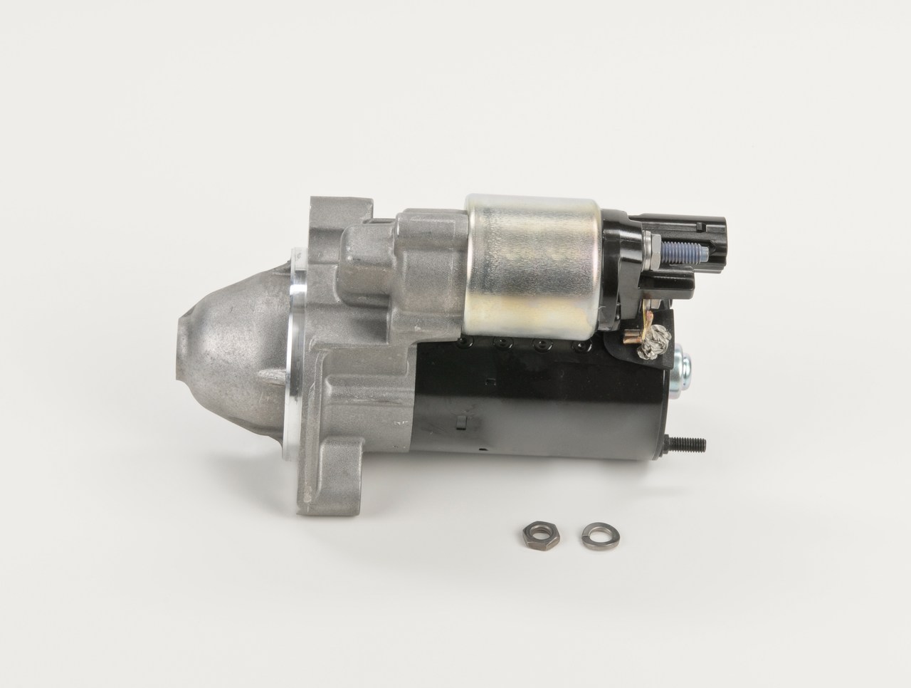 BOSCH 0 001 107 427 Starttimoottori Audi A4 8h 1.8 T 170 hv AMB