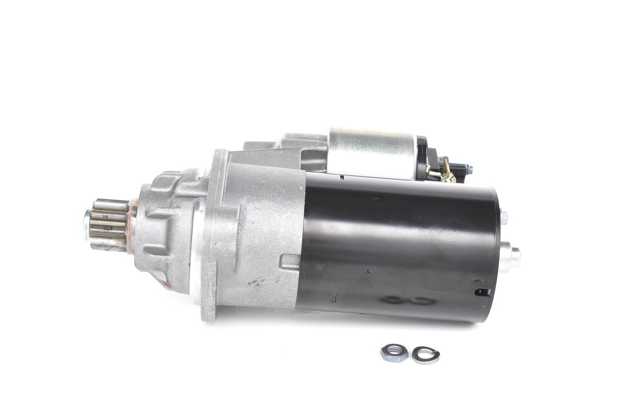 BOSCH 0 001 121 022 Käynnistysmoottori VW Bora 1J2 1.8 T 180 HV