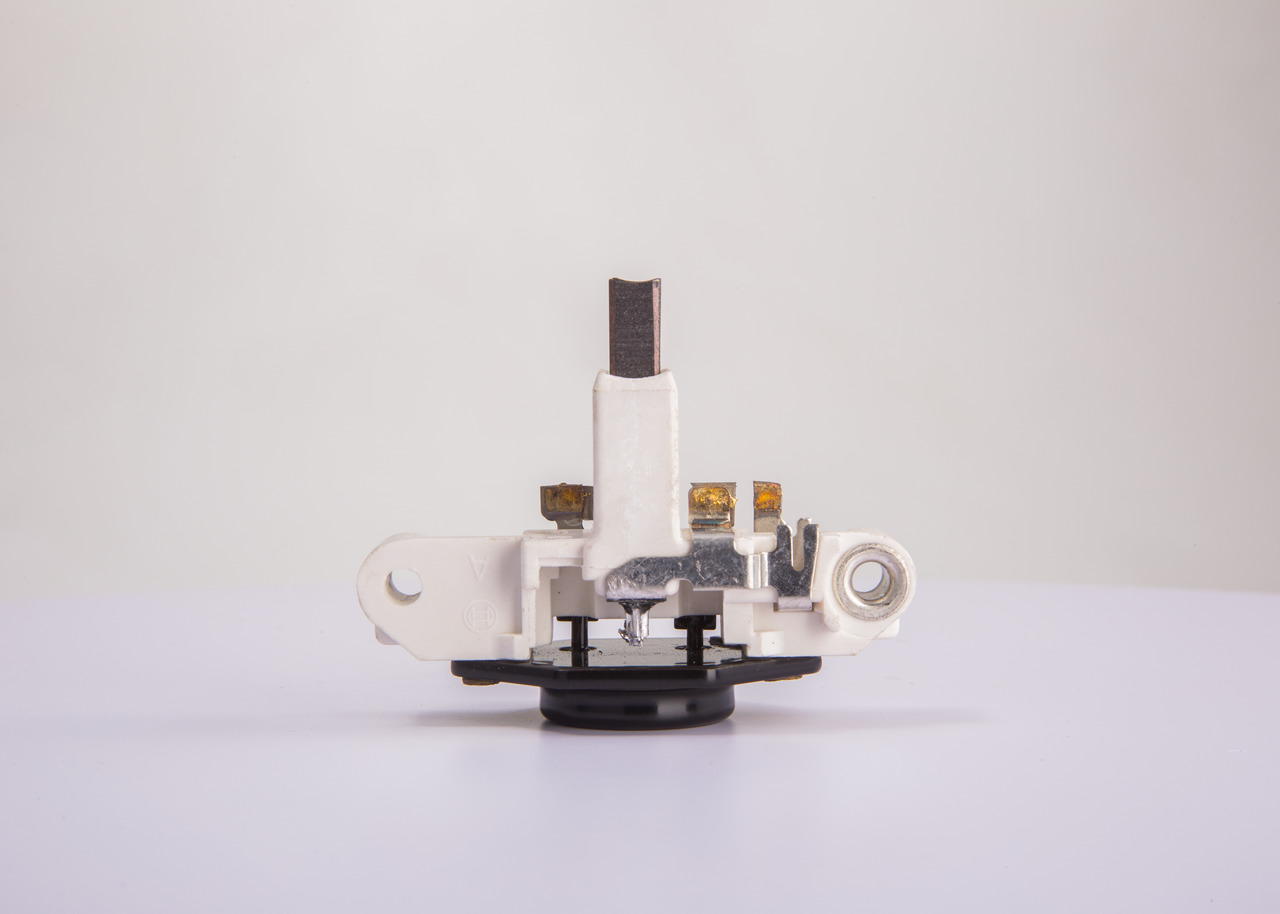 BOSCH 1 197 311 235 Lichtmaschinenregler Passat 3B5 1.8 T 150 PS AEB