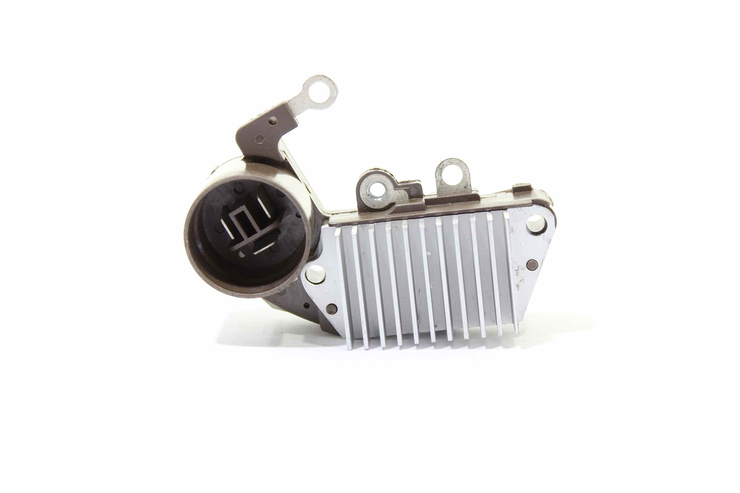 ALANKO 10700391 Lichtmaschinenregler Suzuki Swift 2 1.3 (SF413, AH35) 71 PS G13B