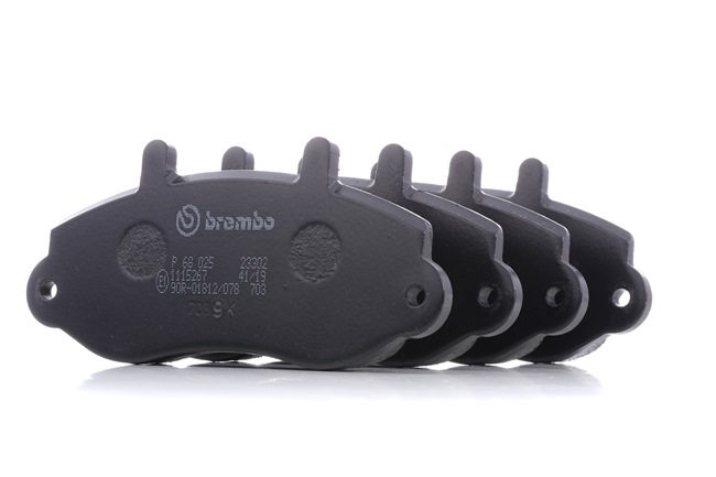 BREMBO P 68 025 Jarrupalat Renault Master II Bussi 2.5 D 80 hv S8U 772