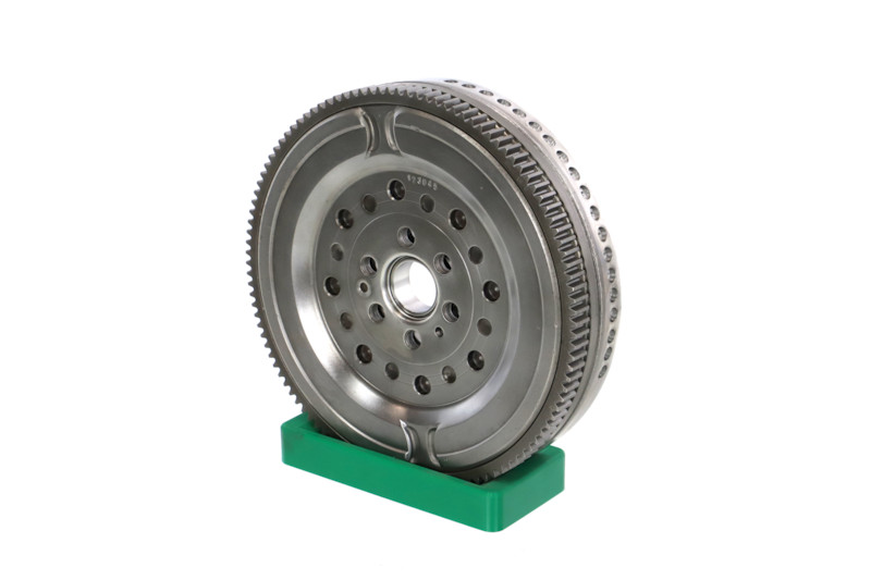 REMANTE 009-001-000017R Vauhtipyörä CADILLAC BLS Sedan 1.9 D 150 hv Z19DTH