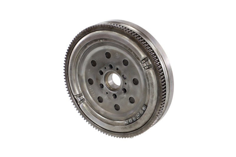 REMANTE 009-001-000044R Vauhtipyörä CHEVROLET Captiva (C100, C140) 2.0 D 4WD 126 hv LLW