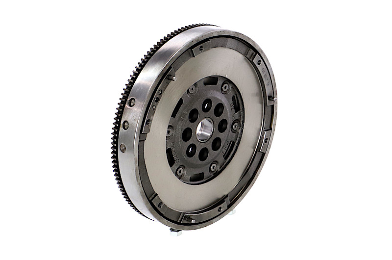 REMANTE 009-001-000133R Vauhtipyörä Mini Paceman R61 1.6 Cooper D ALL4 112 hv N47 C16 A