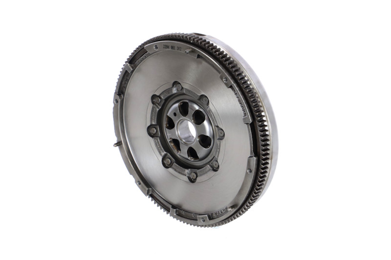 REMANTE 009-001-000170R Volano Audi A3 8V7 2.0 TDI 136 PS CRLC