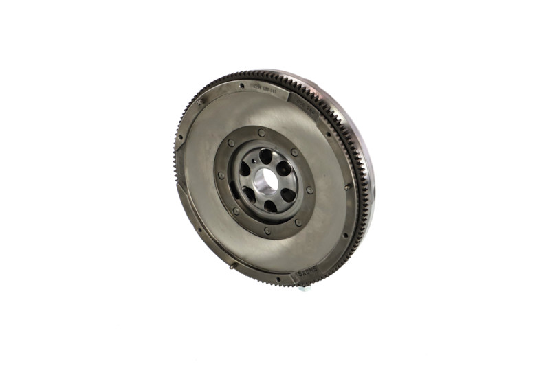 REMANTE 009-001-000187R Vauhtipyörä VW Bora 1J2 1.9 TDI 4motion 150 hv ARL