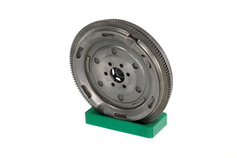 REMANTE 009-001-000231R Svinghjul Audi A6 C5 Avant 1.9 TDI 130 hk AWX