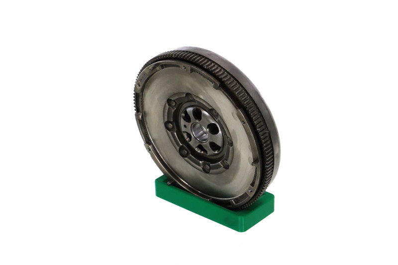 REMANTE 009-001-000243R Vauhtipyörä VW Caddy Alltrack Kombi 2.0 TDI 4motion 110 hv CFHF