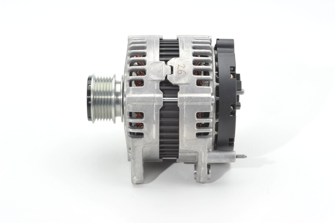 BOSCH 0 121 715 103 Laturi VW Caddy 4 Kombi 2.0 TDI 110 hv CLCA
