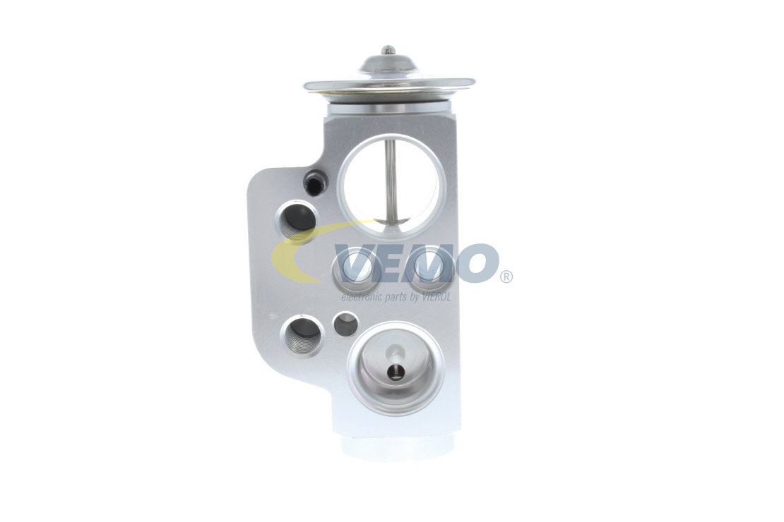 VEMO V15-77-0024 AC compressor Turbo 4.8 507 hp M 48.51