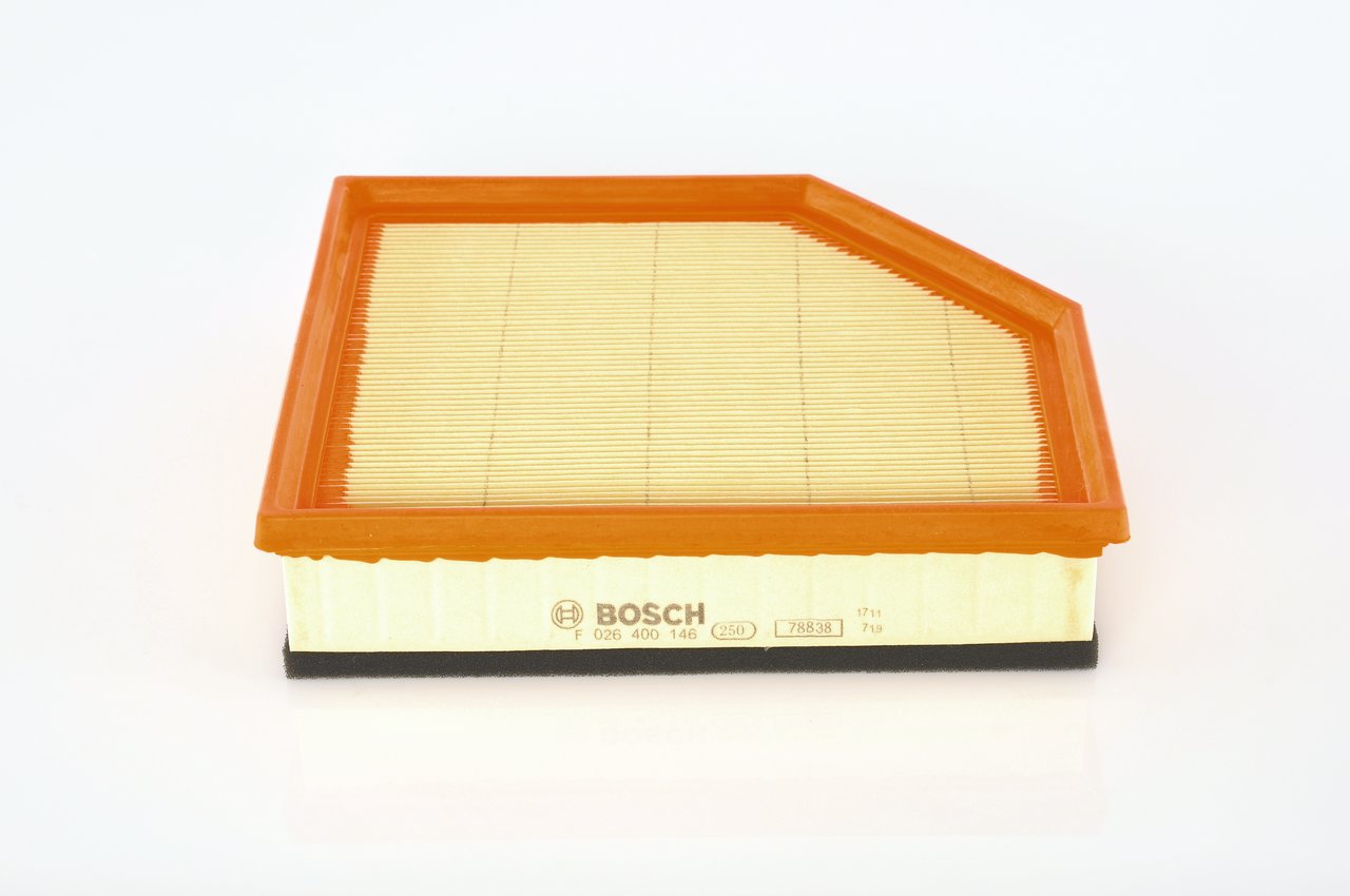 VOLVO BOSCH Motorluftfilter F 026 400 146