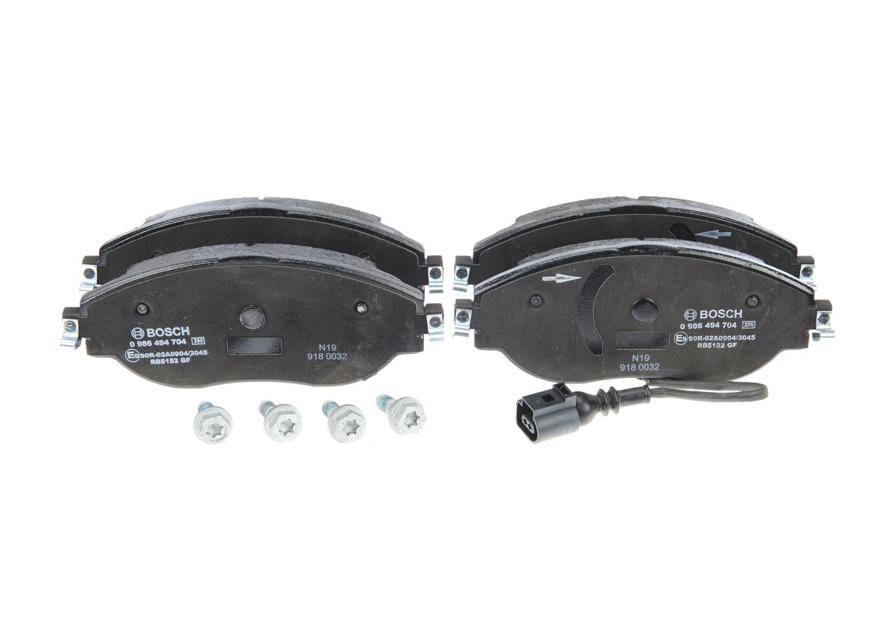 BOSCH 0 986 494 704 Pastiglie dei freni Audi A3 8V7 S3 2.0 quattro 300 CV DNUE