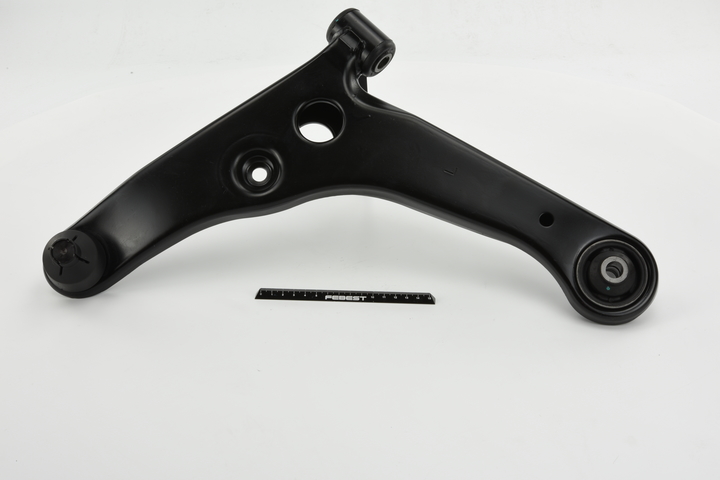 FEBEST 0424-CSLH Bras de suspension Mitsubishi Lancer 7 Berline 1.3 88CV 2002